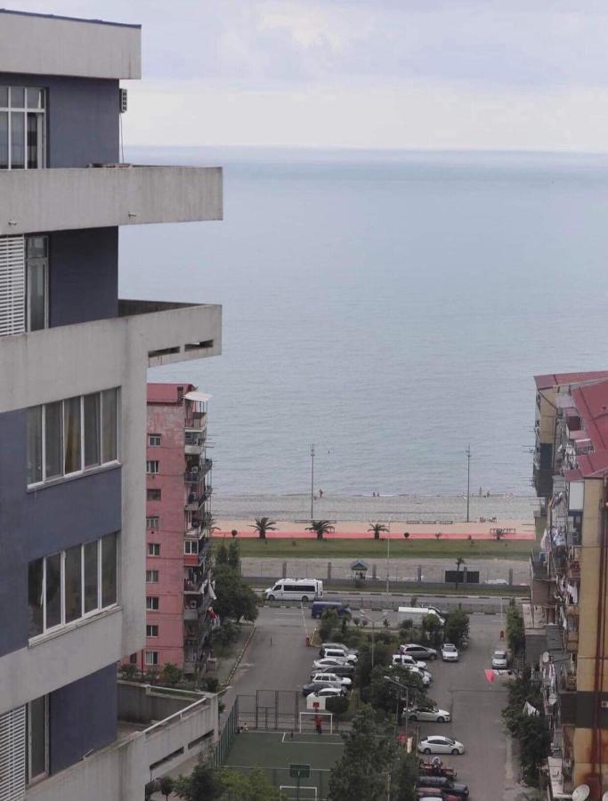 Orange Home Hotel 巴统 外观 照片
