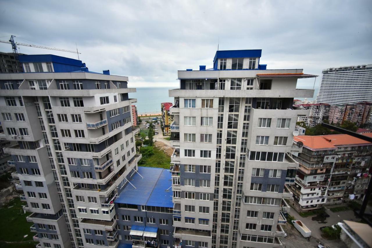 Orange Home Hotel 巴统 外观 照片