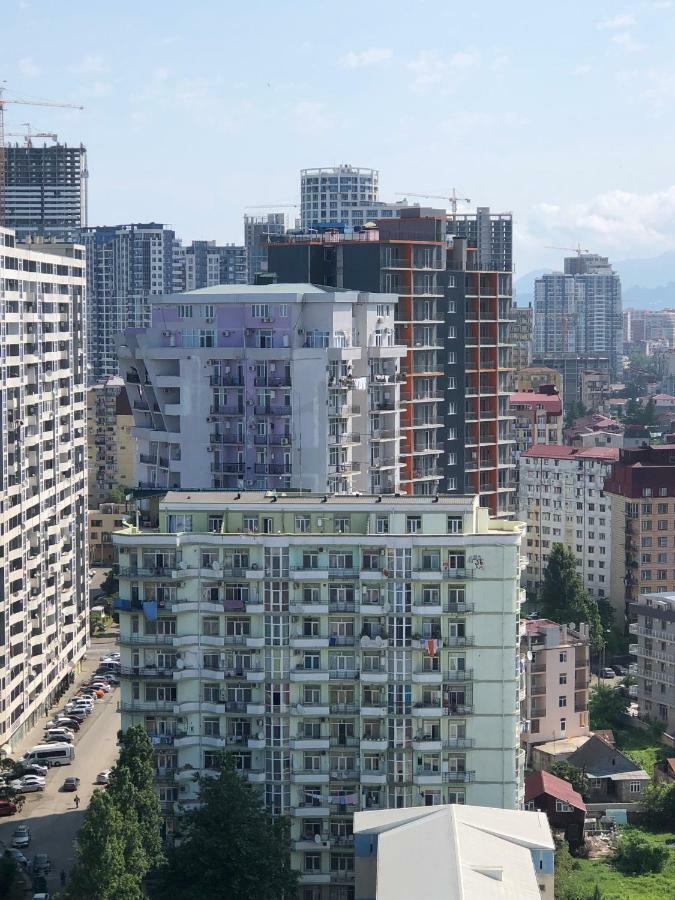 Orange Home Hotel 巴统 外观 照片