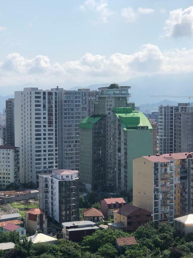 Orange Home Hotel 巴统 外观 照片