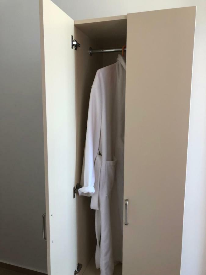 Orange Home Hotel 巴统 外观 照片