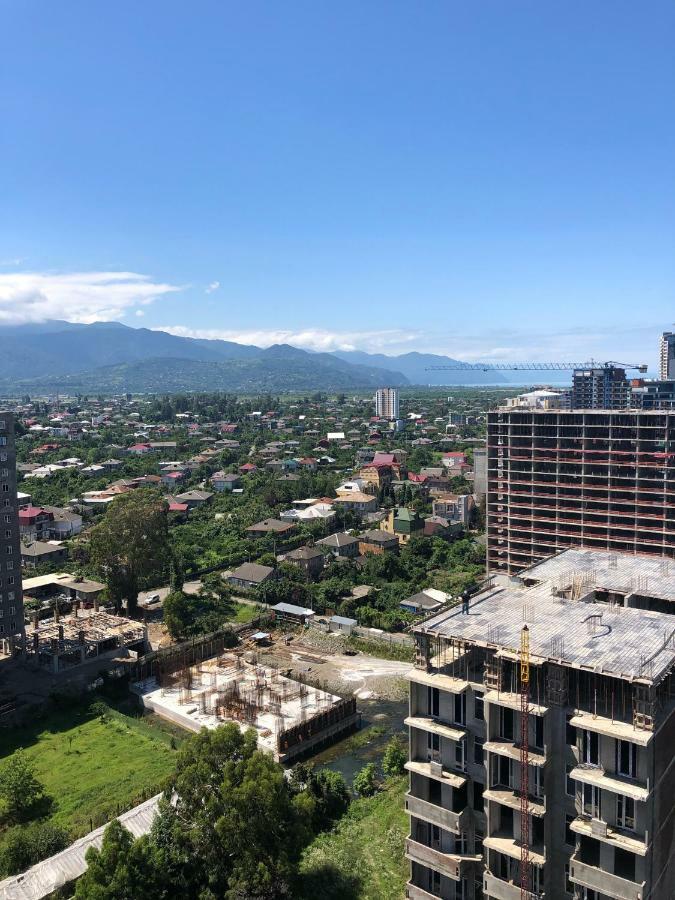 Orange Home Hotel 巴统 外观 照片