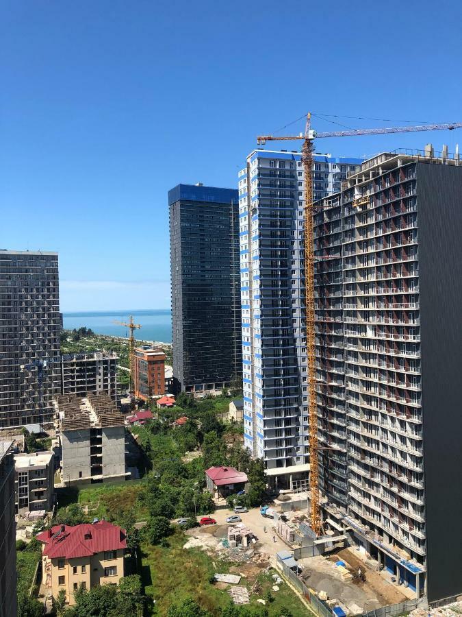 Orange Home Hotel 巴统 外观 照片